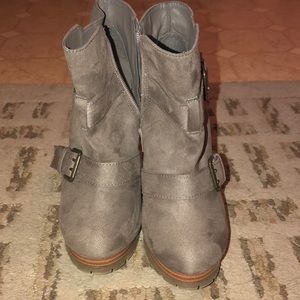 High healed ankle booties